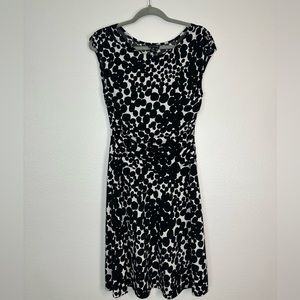 EN FOCUS | Petite Polka Dot Ruched Waist MIDI Dress